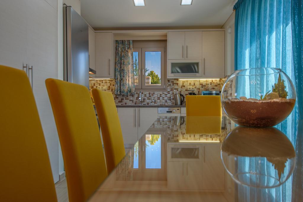 Golden Sky Villa Kamilari Eksteriør billede
